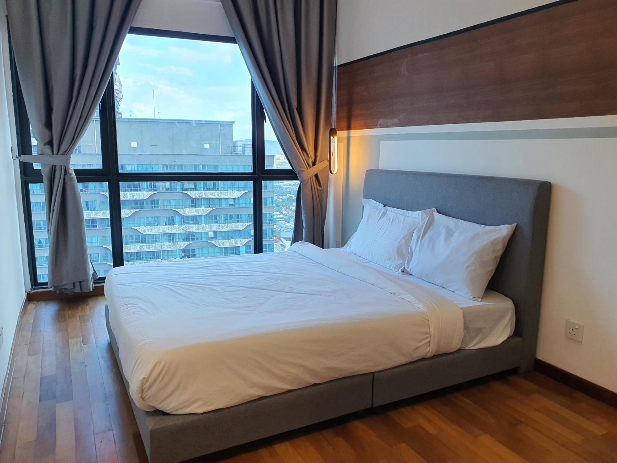 Reizz Residence By Luxury Suites 쿠알라룸푸르 외부 사진